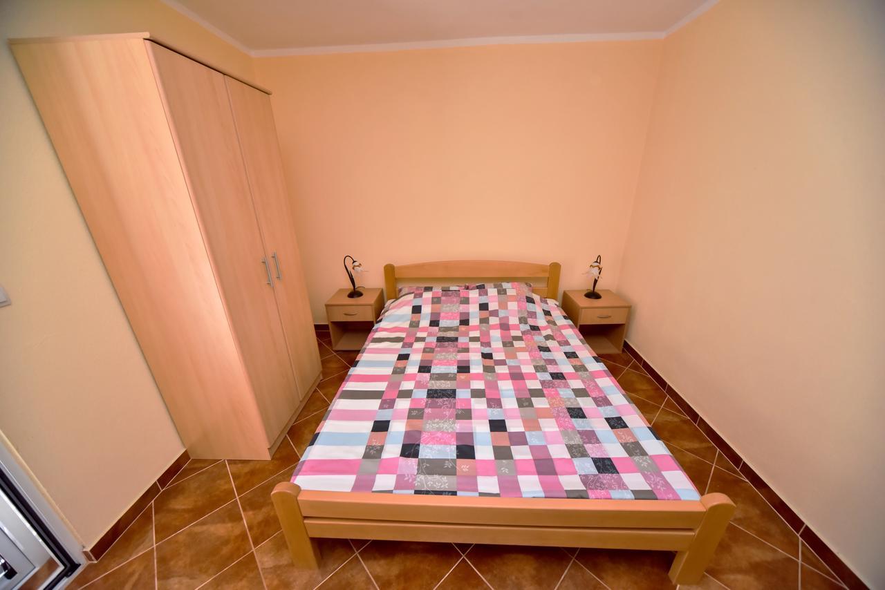 Apartmani Stanisic Čanj Kültér fotó