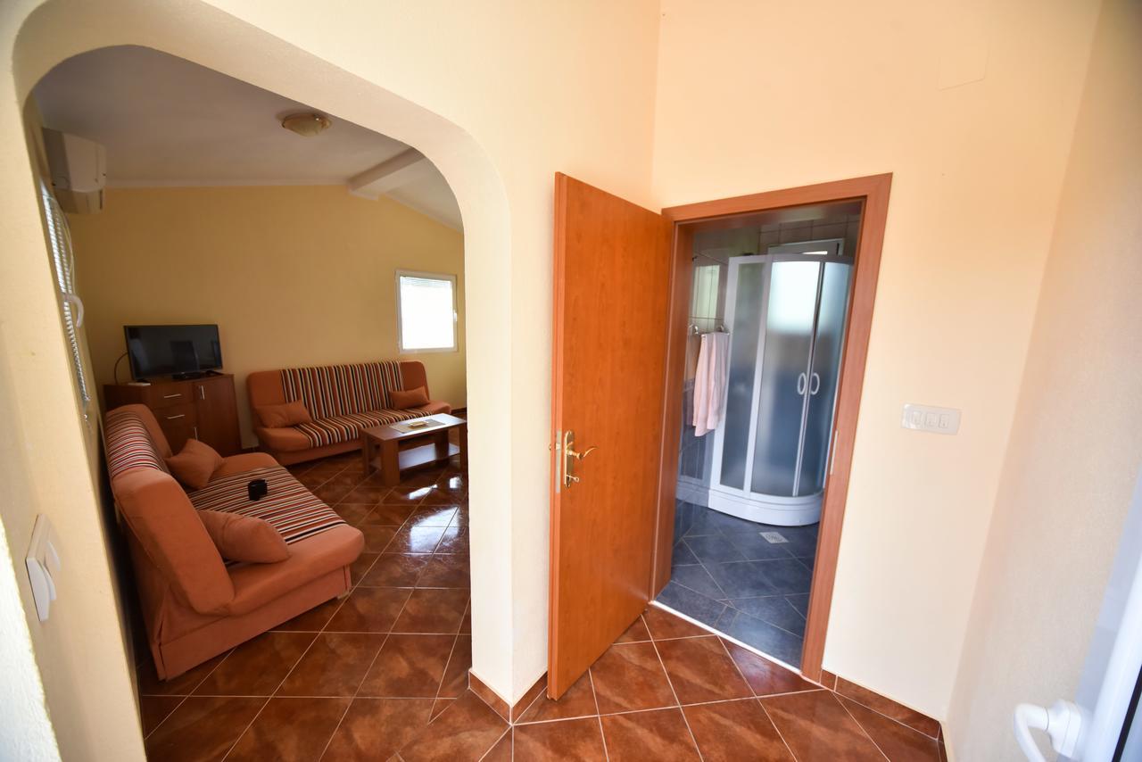 Apartmani Stanisic Čanj Kültér fotó